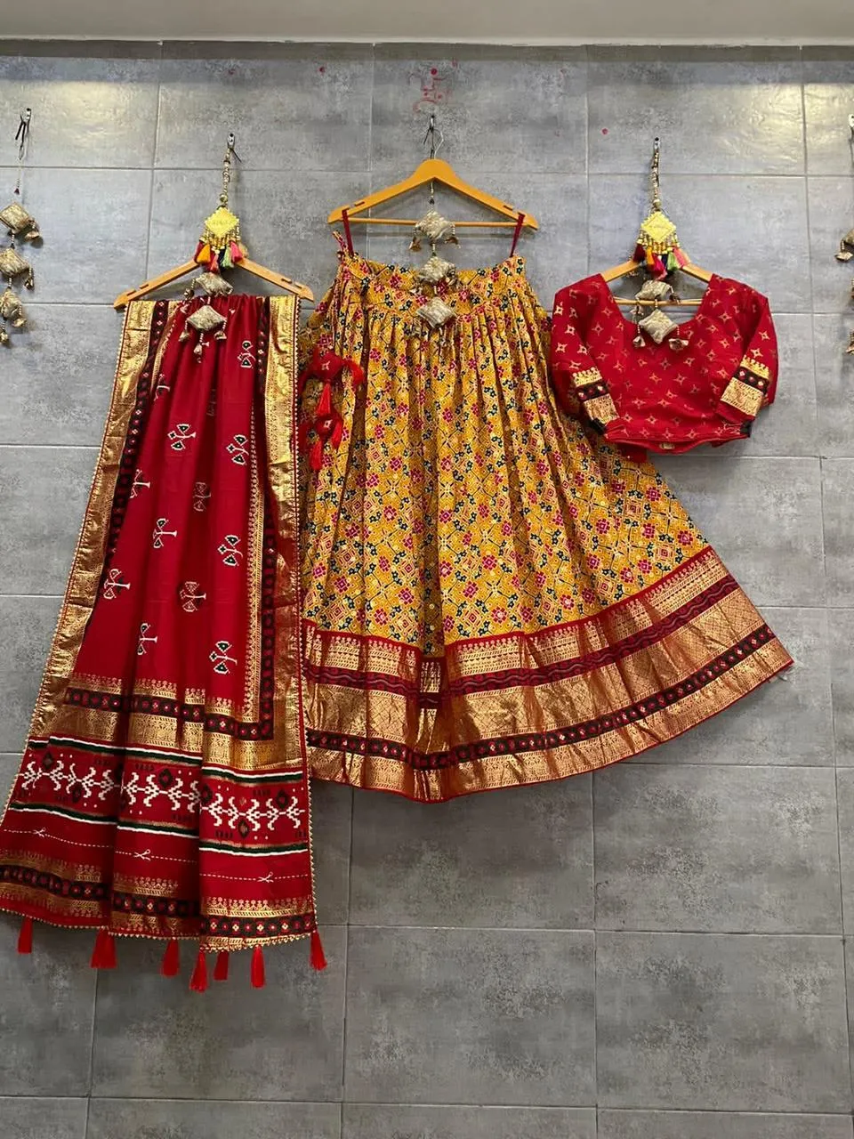 Navratri Wear Printed Skirt Chaniya Choli