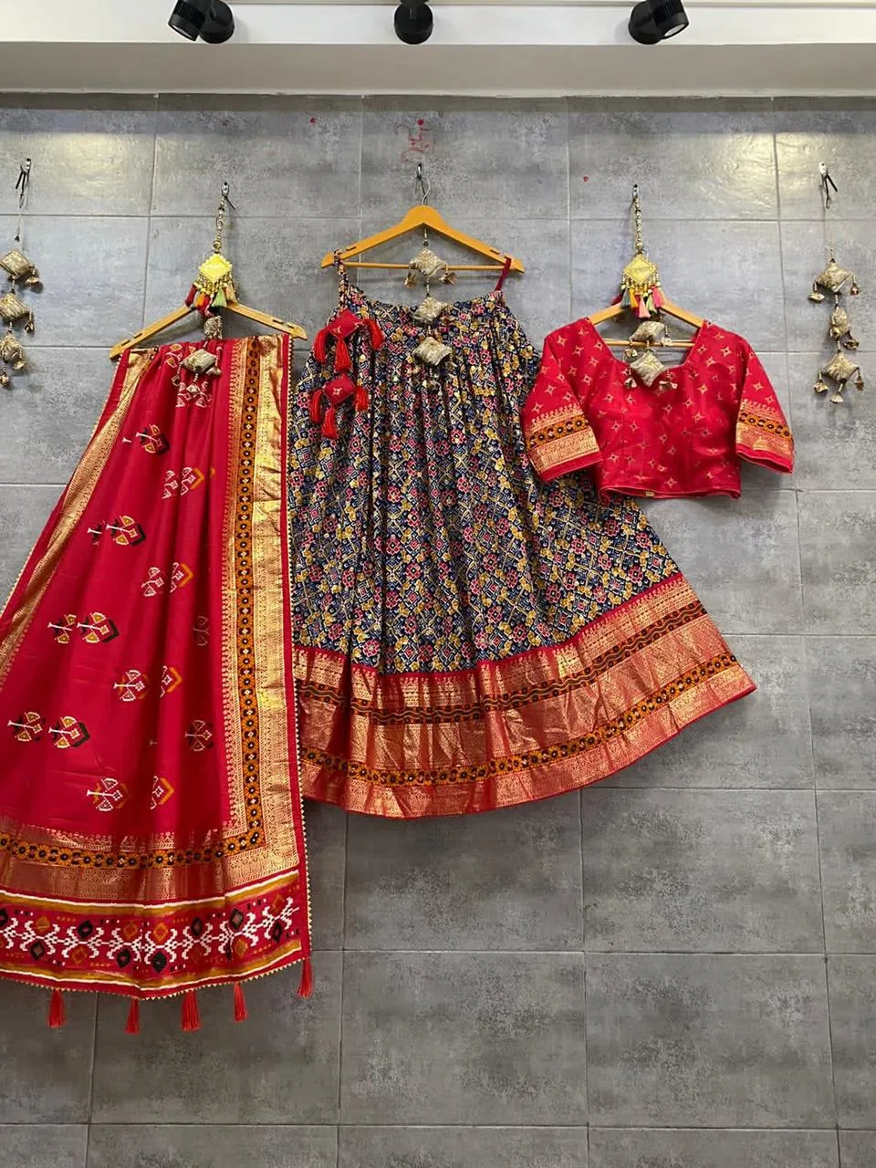 Navratri Wear Printed Skirt Chaniya Choli
